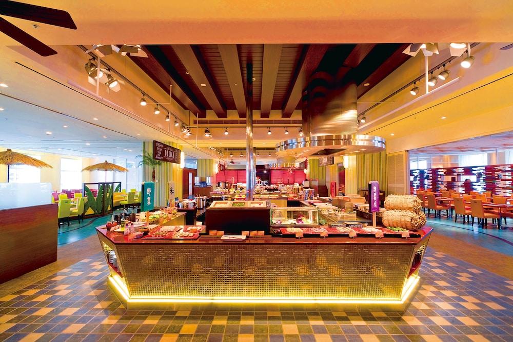 ホテル ホテルユニバーサルポート 4*